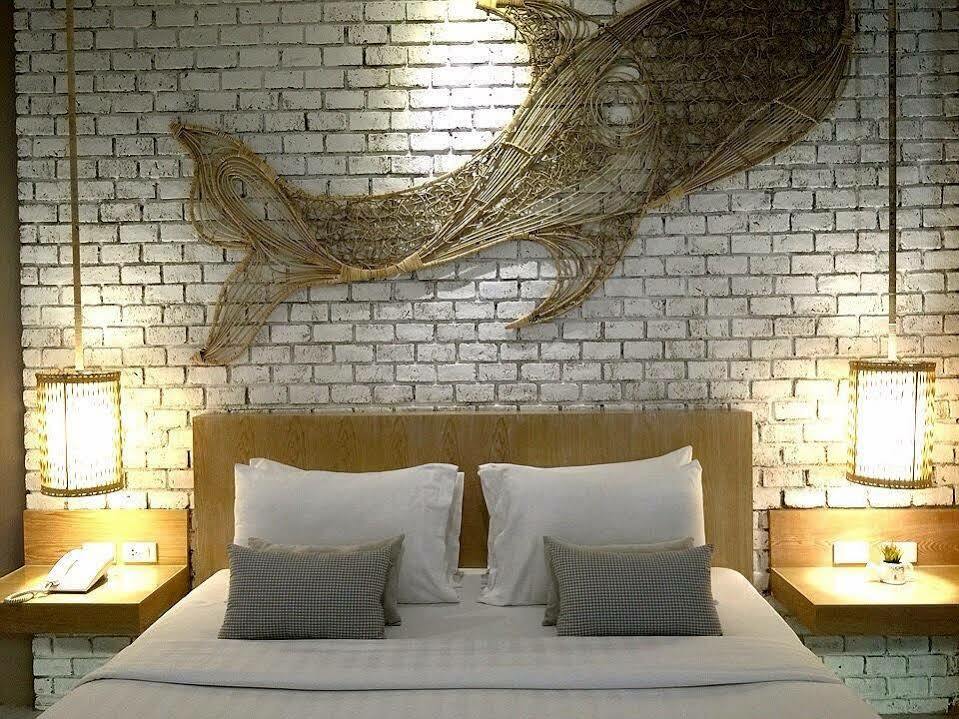 The House Patong Hotell Exteriör bild
